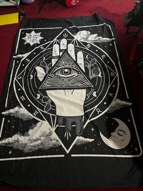 Mystic Eye Hand Tapestry Wall Decor - Black & White